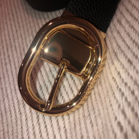 MICHEAL KORS reversible logo belt - Picture 7 of 10